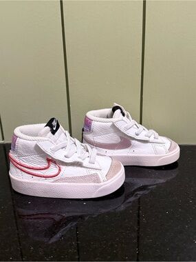 Nike Blazer Mid '77 SE (TD) "White Magic Ember size 5C